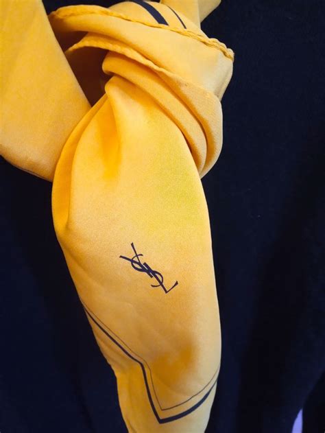 foulard uomo yves saint laurent|SCIARPE E FOULARD .